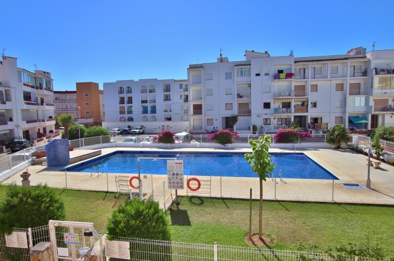 Apartamento Welcs -013- Con Terraza Y Piscina Apartamento Empuriabrava Exterior foto