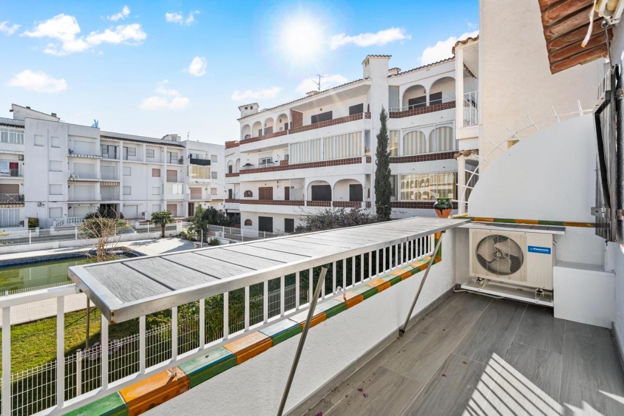 Apartamento Welcs -013- Con Terraza Y Piscina Apartamento Empuriabrava Exterior foto